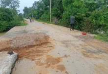 सीएम हेल्पलाइन की शिकायत पर खट्टा के क्षतिग्रस्त पुल और सड़क की हुई अस्थायी मरम्मत