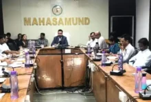 समय-सीमा बैठक में कलेक्टर ने की योजनाओं और विकास कार्यों की समीक्षा